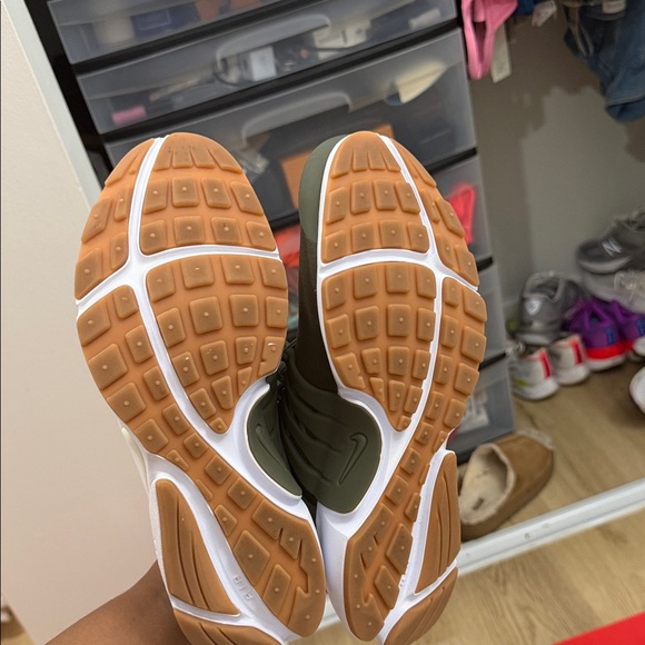 Nike Men's Forest Green Sneakers Presto - Picture 6 of 8